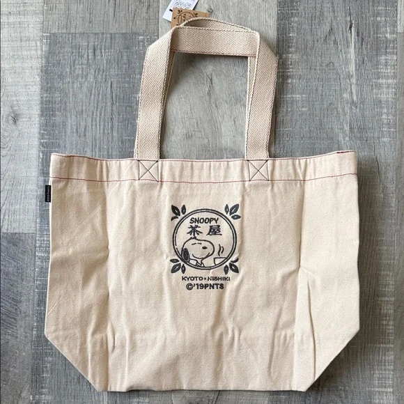 Snoopy Beige Tote Bag - Picture 3 of 5